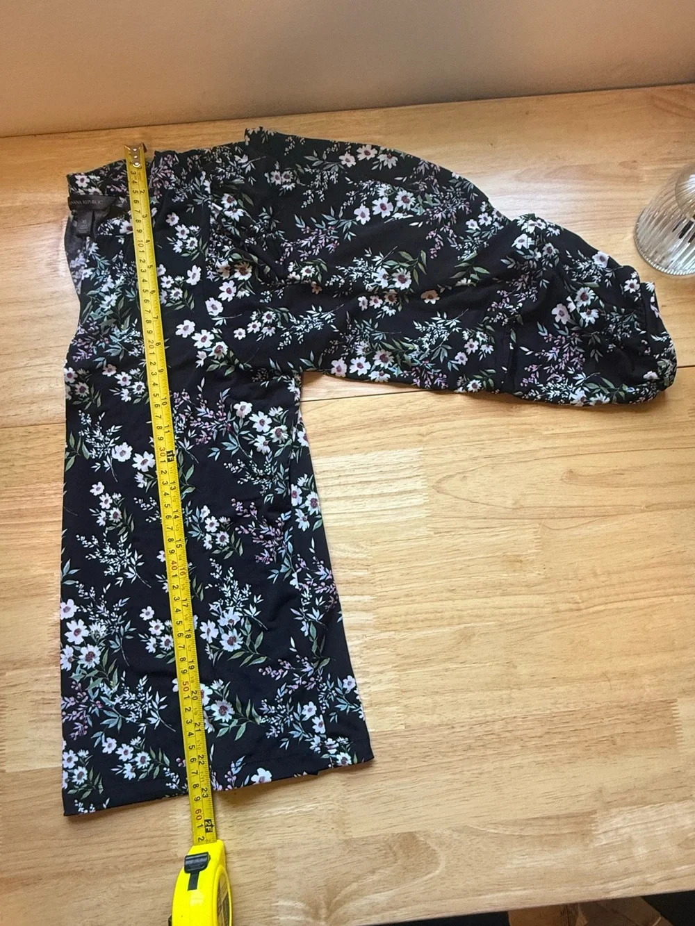 Women’s Banana Republic Black Floral V-Neck Blouse - Classic Floral Print